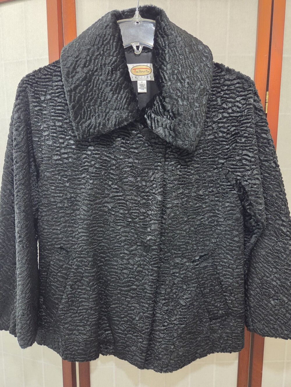 VTG Talbots Petite Black Textured Faux Fur Coat Jacket Quiet Luxury Goth Glam